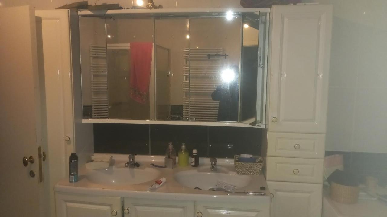 Luxe Appartement Met 3 Slaapkamers En 1 Kingsize Bed Slaapzetel En Drie Dubbelbedden Dendermonde Esterno foto